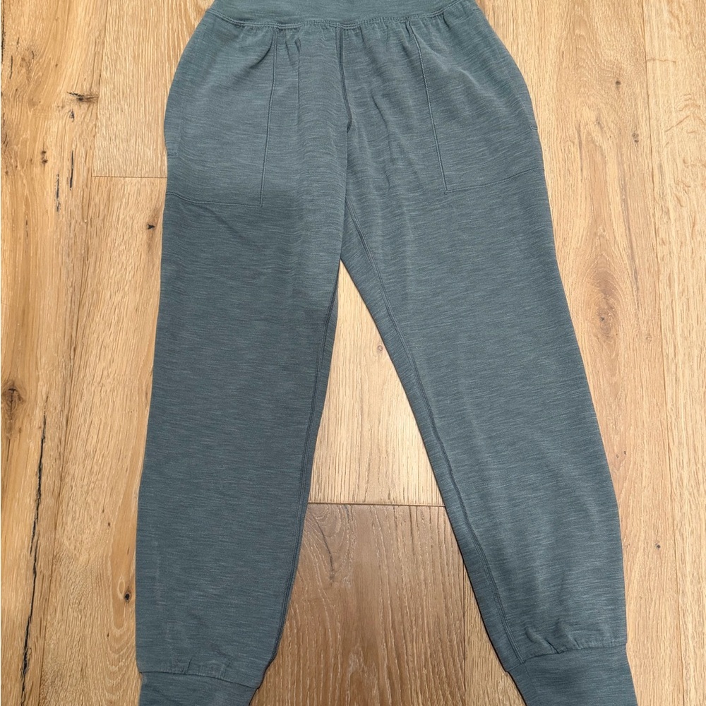 Athleta Heathered Slate Gray Jogger Pants